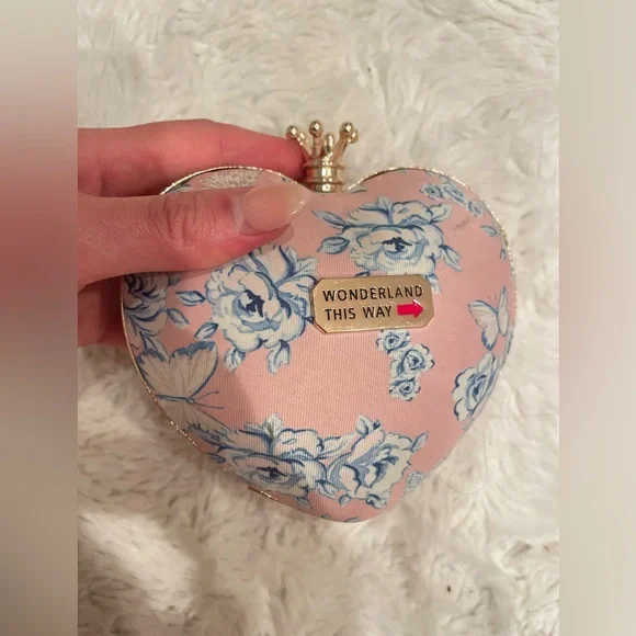 Disney Bag - Picture 4 of 9